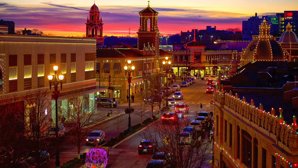 kc plaza lights