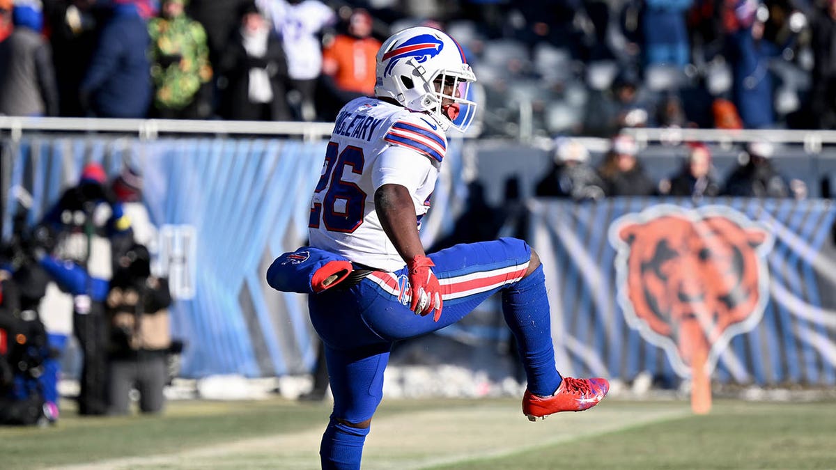 Devin Singletary celebrates touchdown