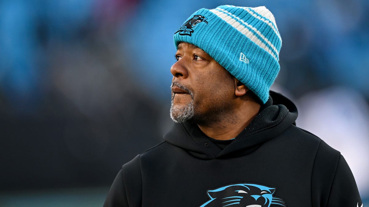 Steve Wilks stares on field