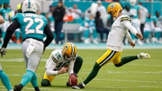 Mason Crosby breaks Brett Favre's Packers record vs Dolphins