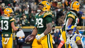 Packers' AJ Dillon rushes for two touchdowns as Green Bay looks to sneak into postseason