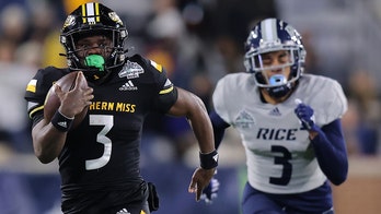 Southern Miss' Frank Gore Jr breaks bowl game rushing record, aunt crashes interview