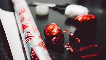 10 tips for wrapping your holiday gifts
