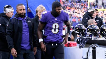 Ravens lose Lamar Jackson for game after knee injury