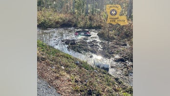 Louisiana Good Samaritans rescue family of 4 trapped in sinking car