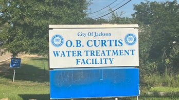 Mississippi residents told to boil water after system pressure drops