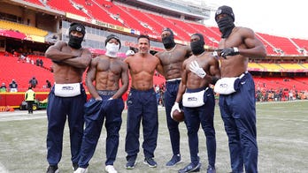 Seahawks held to three points in first half after warming up shirtless in sub-zero wind chill