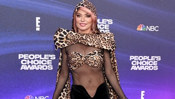People's Choice Awards: Shania Twain wears sheer leopard print dress on red carpet ahead of music icon honors