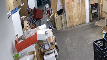 California women steal safe from grocery store in brazen theft, video shows