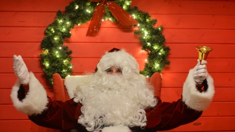 Worried about your kid freaking out during a Santa visit? Check out these tips to avoid a full-blown meltdown