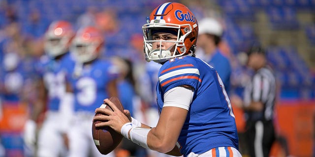 Florida quarterback Jalen Kitna (11) warms up before a game against Eastern Washington Oct. 2, 2022, in Gainesville, Fla. 