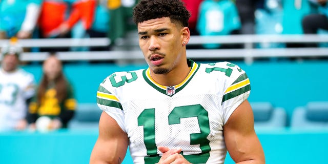 Allen Lazard de los Green Bay Packers en el medio tiempo contra los Miami Dolphins en el Hard Rock Stadium el 25 de diciembre de 2022 en Miami Gardens, Florida.