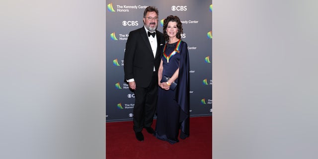 Kennedy Center Honors recipient Amy Grant said husband Vince Gill was patient with her while she recovered from a biking accident.