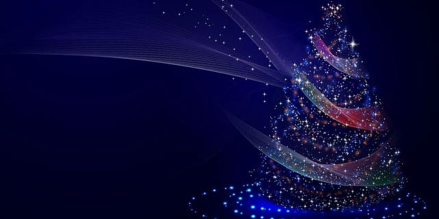 चलिरहेको तारा र बत्तीहरू मिलेर बनेको सनकी नीलो क्रिसमस रूख।