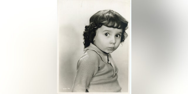 Cora Sue Collins memulai karirnya di Hollywood ketika dia baru berusia 3 tahun.
