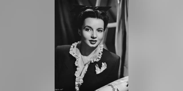 Film kredit terakhir Cora Sue Collins adalah tahun 1945-an "Akhir Pekan di Waldorf."