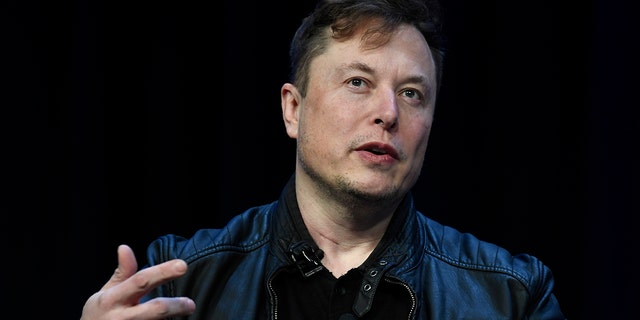파일 - Tesla와 SpaceX CEO Elon Musk가 2020년 3월 9일 월요일 워싱턴에서 열린 SATELLITE Conference & Expo에서 연설합니다.