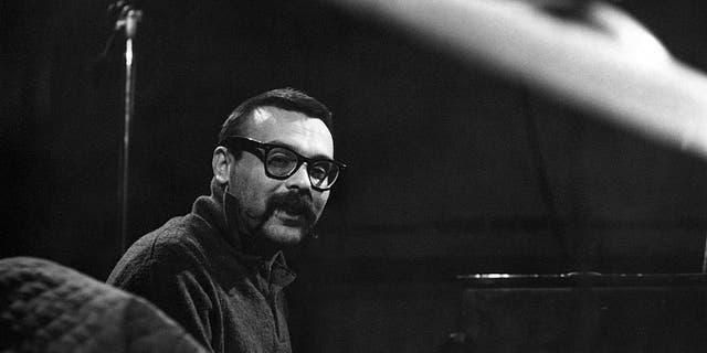 CIRCA 1962: Jazz composer Vince Guaraldi plays piano in circa 1962. 