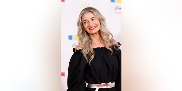 Paulina Porizkova red carpet