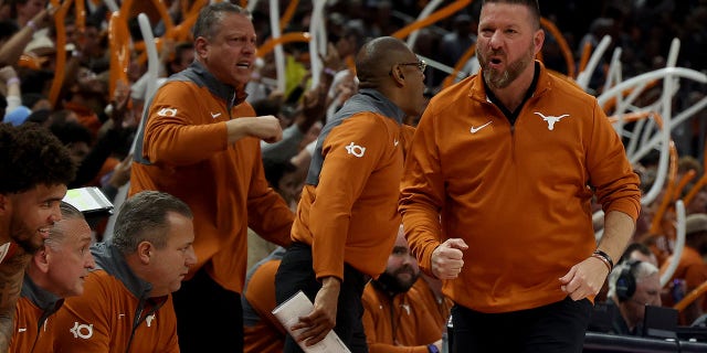 Texas men's basketball coach Chris Beard arrested for assault 3 Head Coach Chris Beard of the Texas Longhorns reacts during the Gonzaga Bulldogs game at the Moody Center on November 16, 2022 in Austin, Texas.
