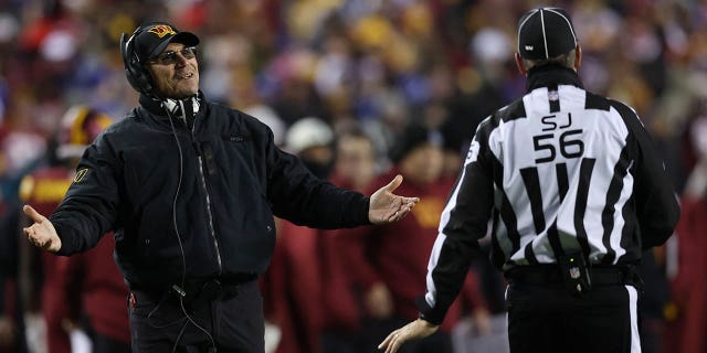 Washington Commanders head coach Ron Rivera reacts during the third quarter against the New York Giants at FedExField on December 18, 2022 in Landover, Maryland. 