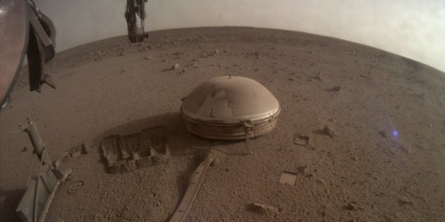 NASA'nın Mars InSight Lander'ından Mars'ın bir görünümü.