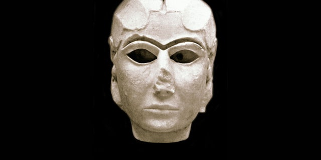 Woman's head from Uruk, Baghdad museum; also known as the "Sumerian Mona Lisa."