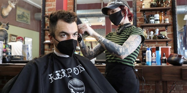 Los Angeles County may reimpose indoor mask mandate if COVID transmissions climb Los Angeles County may reimpose indoor mask mandate if COVID transmissions climb