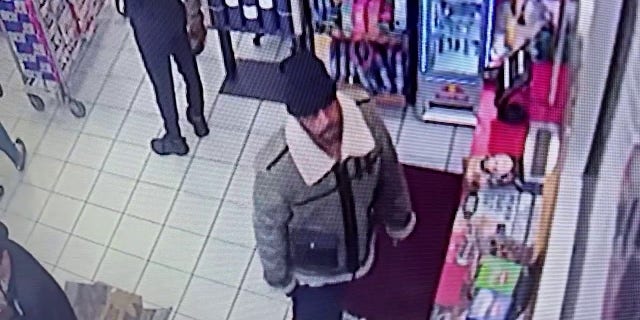 Ax-wielding Georgian smashes lottery machine, steals cash from convenience store 3 The suspect is wanted after he allegedly stole $2,800 and destroyed the $5,000 machine, the station reported.