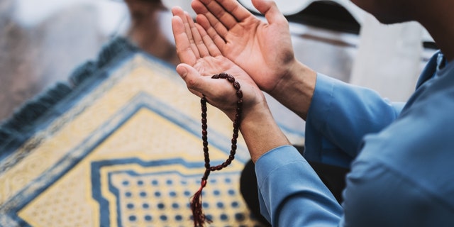 Viral video shows a former teacher at Franklin Academy in Pembroke Pines, Florida, appearing to interrupt Muslim students during prayer.