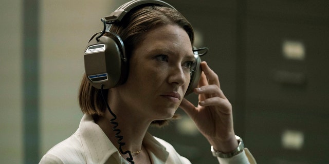 Anna Torv as Dr. Wendy Carr in Netflix's "Mindhunter," a character said to be inspired by Dr. Ann Wolbert Burgess.