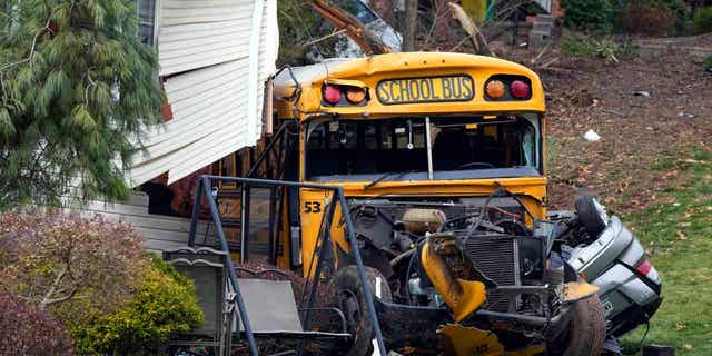 school bus crash in new york