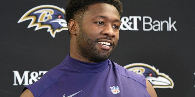 Baltimore Ravens linebacker Roquan Smith meets with reporters after the Steelers game in Pittsburgh on Sunday, Dec. 11, 2022.