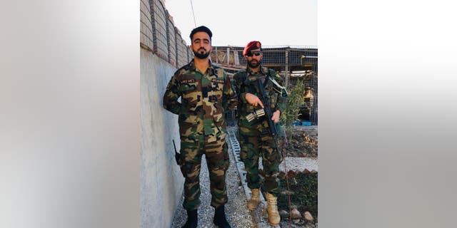 Photo d'Abdul Wasi Safi, un agent des forces spéciales formé aux États-Unis qui a échappé au contrôle des talibans et a été arrêté alors qu'il tentait d'entrer aux États-Unis.