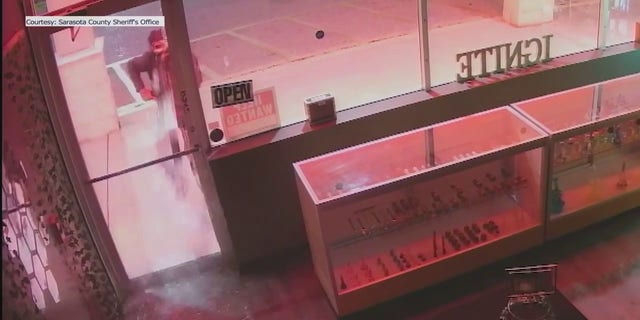 Florida Man Caught On Camera Shooting His Way Into Vape Shops Before ...