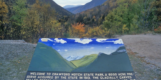 A welcome plaque at the entrance of Crawford Notch State Park in New Hampshire.