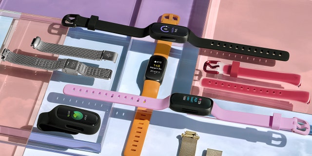 Promote healthy living this holiday season with a gift that is sure to encourage your grandparents to get active and the easy-to-use Fitbit fitness tracker is the perfect tool.