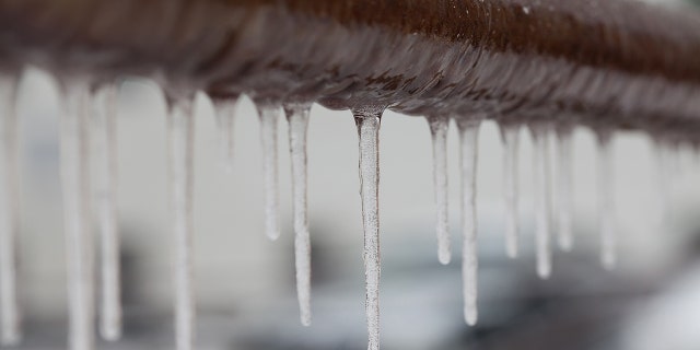 A plumber should be called if water still is not flowing several hours after a homeowner attempts to thaw a pipe — or if a pipe bursts.