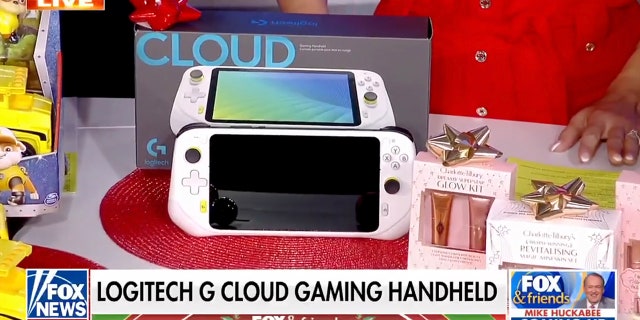 Final-minute Christmas reward concepts in time for the vacation: Way of life skilled reveals choices 3 The Logitech G Cloud gaming device is a popular handheld device this holiday season.