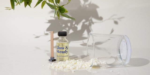 Arts and crafts is not just for kids! You can make your own luxury, wooden wicked candle at home with the candle-making kit by Glow and Steady.