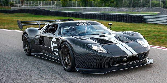 The GT1 features an updated version of the Matech racing body.