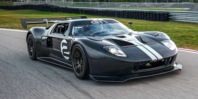 The GT1 features an updated version of the Matech racing body.