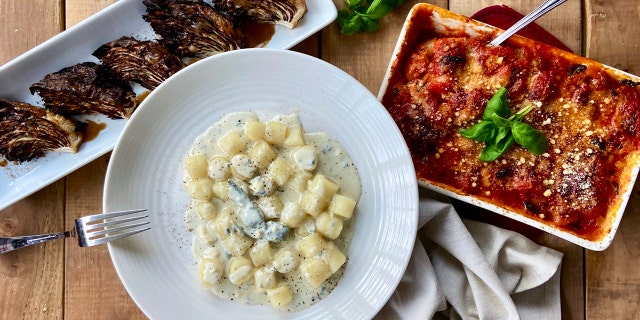 You don't have to leave your kitchen thanks a private one-on-one virtual cooking experience with chefs from all over the world developed by The Chef & The Dish.