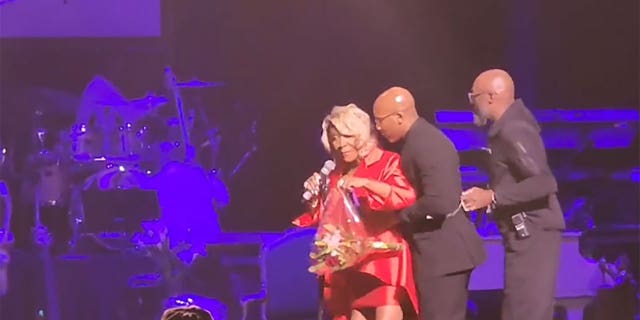 Patti LaBelle concert at the Riverside Theater in Milwaukee was cut short Saturday evening due to an apparent bomb threat. 