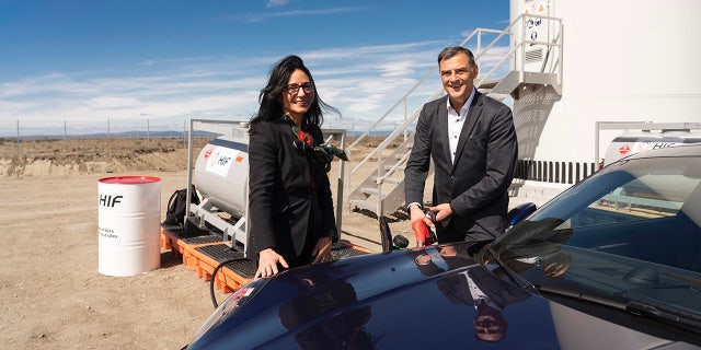 Porsche Executive Board members Barbara Frenkel and Michael Steiner visited the plant for the ceremonial first fill up of a Porsche 911.