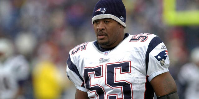 New England Patriots linebacker Willie McGinest on the sideline during a game against the Buffalo Bills at Ralph Wilson Stadium in Orchard Park, New York on December 11, 2005. New England won the game 35-7. 