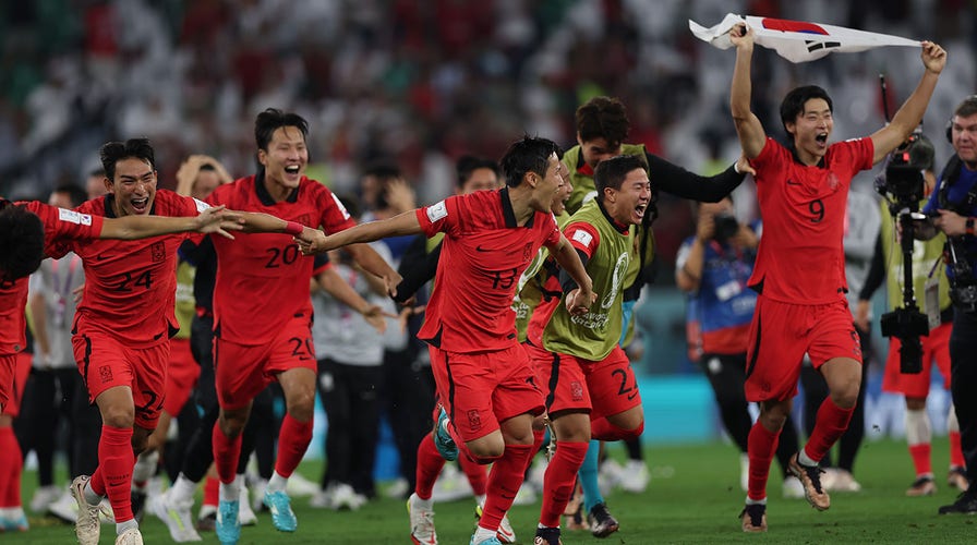 SOUTH KOREA ADVANCED TO THE NEXT ROUND OF WORLD CUP 2022 WITH A 2-1 WIN OVER PORTUGAL