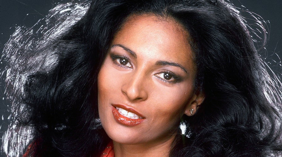 Pam Grier has a warning for cheating partners: 'Don't worry about my guns.  Worry about my chainsaw' | Fox News