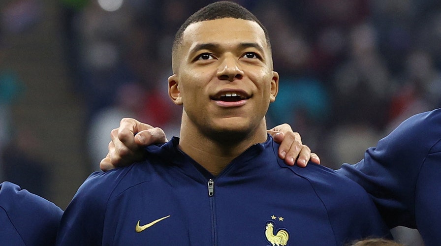 Mbappe happy to let Messi play in his position and become PSG's