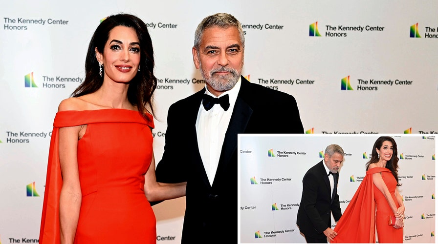 George Clooney and Julia Roberts say they 'openly love each other' at the 'Ticket to Paradise' Los Angeles premiere